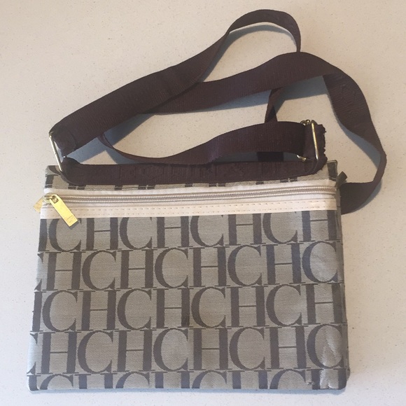 ❌ SOLD 🛍Carolina Herrera Crossbody bag - Picture 2 of 5